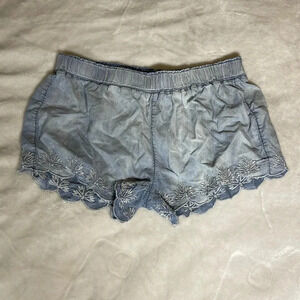 Mossimo Soft Scallop Hemmed Denim Blue Shorts Women's Size Small